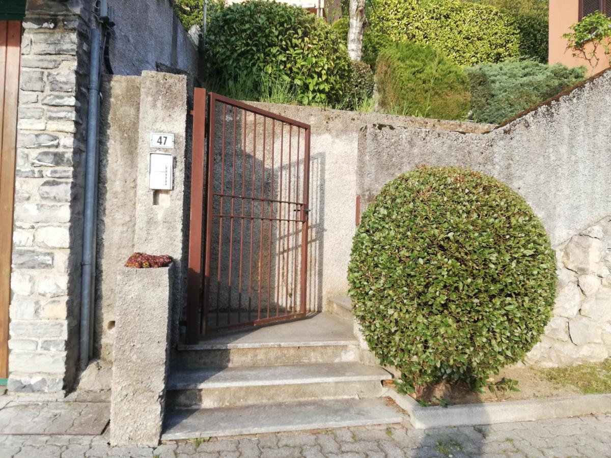 Dream Lake Panorama, Garage In The Center Of Varenna Kültér fotó